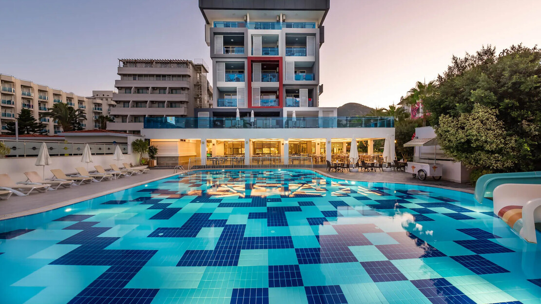 White City Beach Hotel - Adults Only